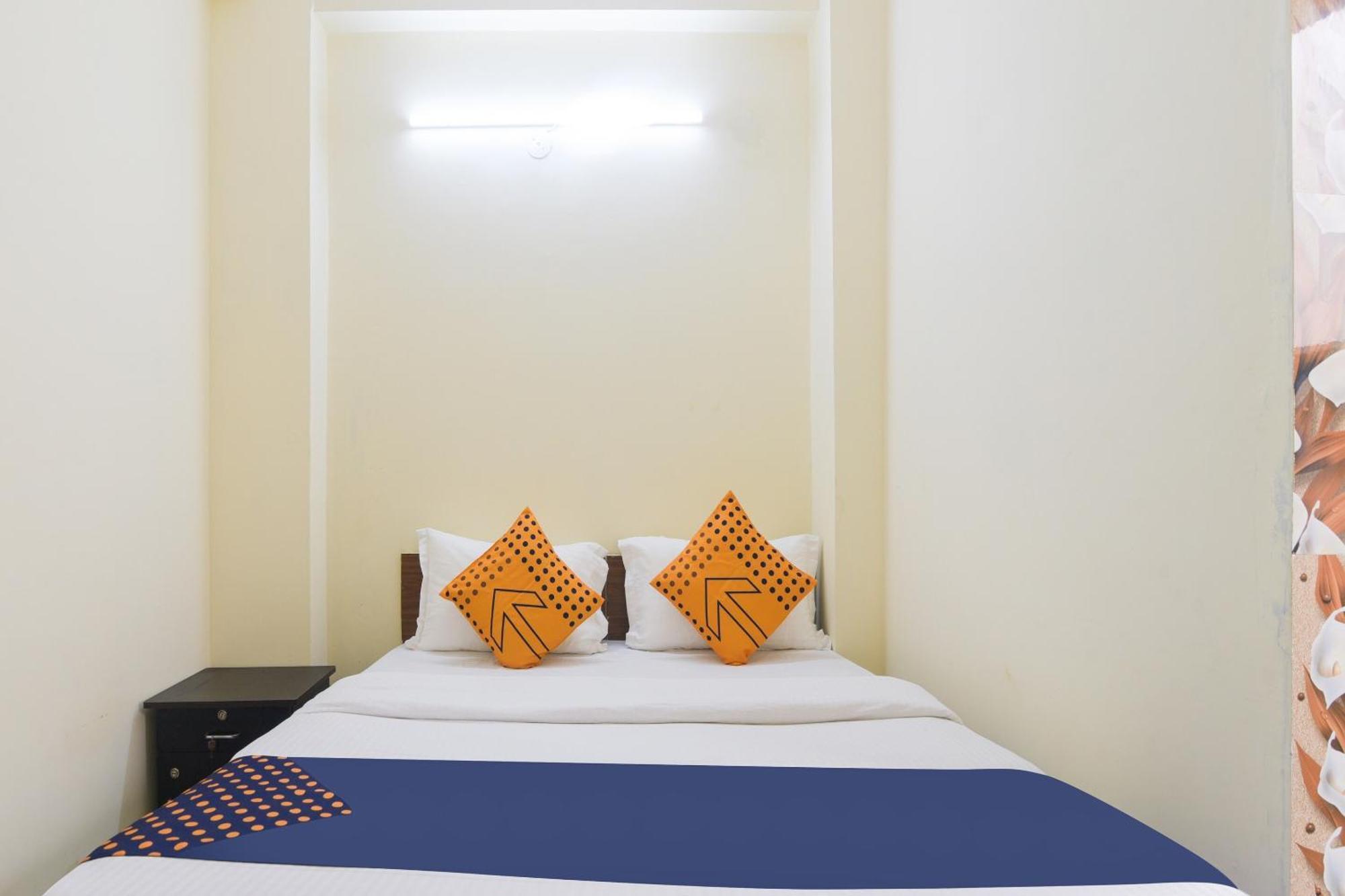 Spot On Sangam Palace Nuova Delhi Esterno foto
