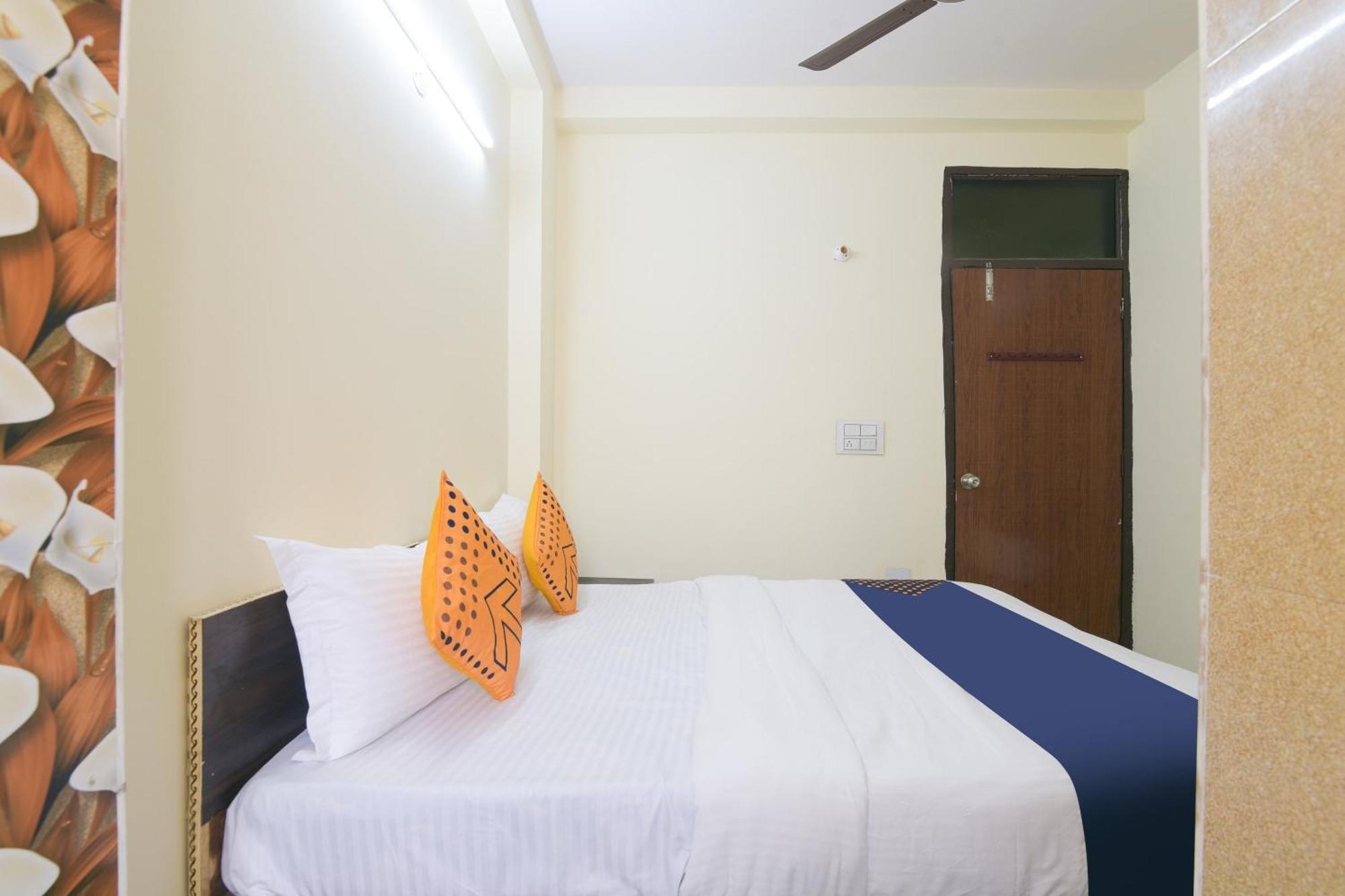 Spot On Sangam Palace Nuova Delhi Esterno foto